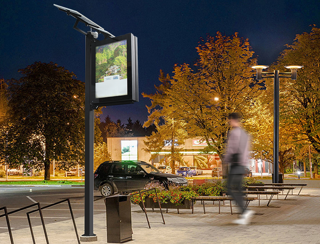 Solar-powered pole advertising screens