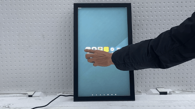 Desktop-sized touch ad player