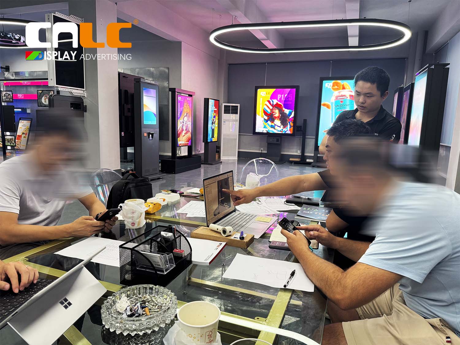 Meeting with European client at CNLC to discuss customized outdoor LED display project