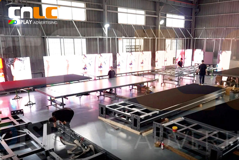 CNLC Outdoor LED Billboard Under Quality Inspection
