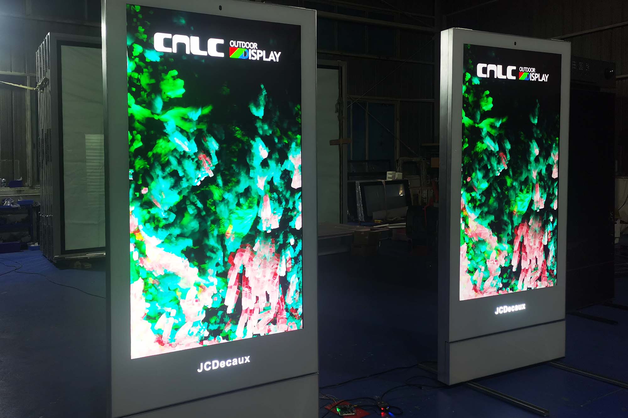 Indoor LCD digital signage solution customized by CNLC for JCDecaux